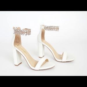Lulus Mylan White Heel 8